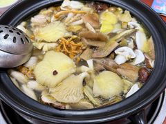 -菌之家·专业纯野生菌火锅·特色炒菌