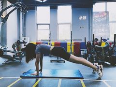 -享受健身·美体塑形馆