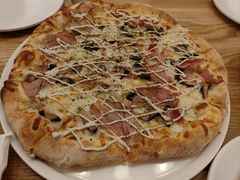 -城市大道红炉披萨烘焙坊