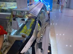 -周黑鸭(北京海淀区新中关店)