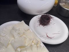 -海上明月海鲜火锅 鲜切牛肉