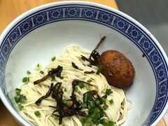 -沪西老弄堂面馆(定西路店)