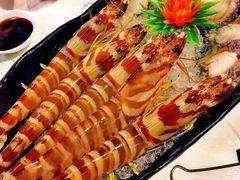 -鲜入围煮花胶鸡海鲜火锅