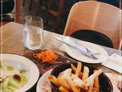 -羽深肉铺 Steak & Wine
