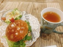 -房角石咖啡与书(吉大南校店)