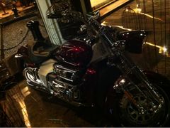 -苏州金鸡湖中茵皇冠假日酒店