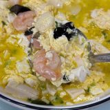 带大家参观下我们的河边小食堂