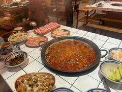-旧街市鲜货老火锅(大光路店)