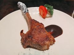 -雍容荟帝王蟹活龙虾展台自助(IFS黑金店)