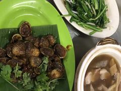 -明记烧鱼美味店
