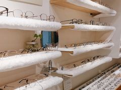 -天空之镜眼镜店蔡司依视路授权店(天通苑店)