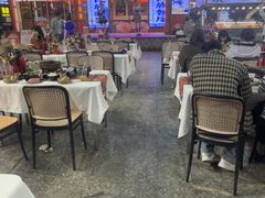 -刘姐啤酒鱼民族演艺餐厅(西街总店)
