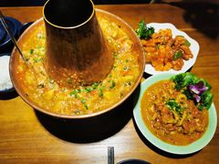 铜锅洋芋鸡-觅山云南菜(泊富ICITY店)