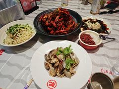 -肥肥虾庄·金牌油焖大虾(首义路店)