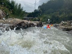 -虎啸峡漂流