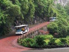 -龙水峡地缝景区