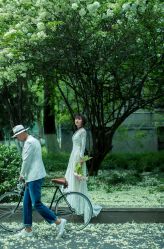 -雪中彩影婚纱摄影·微光艺术中心