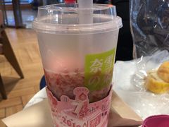 -奈雪的茶(青岛卓悦里INTOWN店)