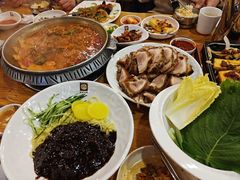 -喇喇排骨火锅·传统韩式脊骨汤(望京西园总店)