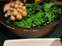 -三出山火锅(南京万象天地店)