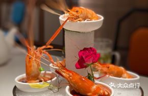 Suzhou-style Huangjiu Marinated Lobster Shrimp