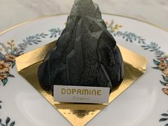 富士山下-DOPAMINE多巴胺·甜品面包·生日蛋糕(国贸店)
