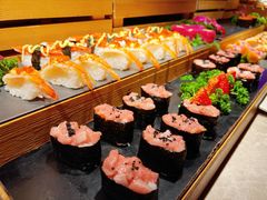 鲜虾寿司-奔海甄选·活鲜刺身铁板烧自助(太原里店)