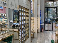 -世纪大明眼镜·林德伯格·蔡司官方授权店(武昌旗舰店)