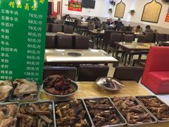大堂-清真·玛丽亚新疆菜主题餐厅(浙江中路店)