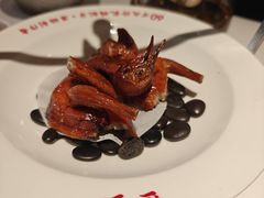 红烧中山石岐乳鸽-谭厨中山传家菜.乳鸽.脆鲩鱼(华强北中航城店)