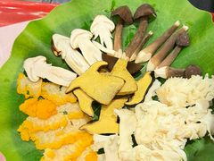 -钢管厂五区小郡肝串串香火锅(梅川路店)