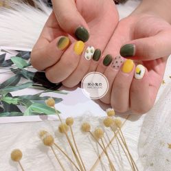 -米小兔美甲美睫