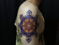-木子·纹身店TATTOO穿孔·洗纹身