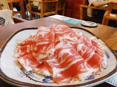 -毛辣果·贵州红酸汤牛肉火锅(西单店)