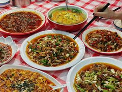 -洪霞餐馆·川菜·鲜货现炒(两江春城店)