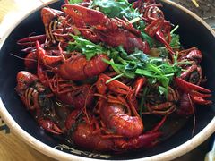 -鲁小三·大骨自助(金山总店)