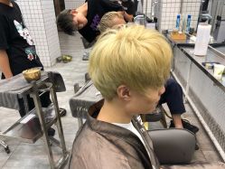 -HANYI韩艺形象店