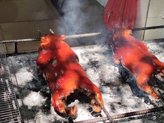 -黄记四更烤乳猪店