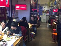大堂-老佛爷炭火蛙锅直营(清滨路总店)