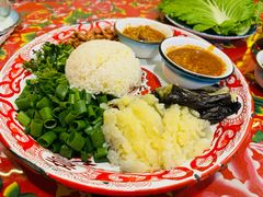 -闯关东东北农家菜(崂山石老人店)
