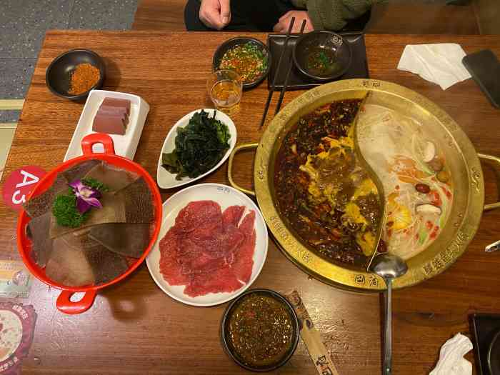 重庆巴府美蛙鱼头火锅