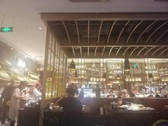 大堂-钱小奴海鲜自助黑金店(杭州滨江龙湖店)