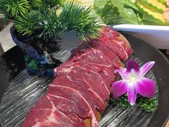 现切鲜牛吊龙-菌彩云南野生菌火锅(新亚洲店)