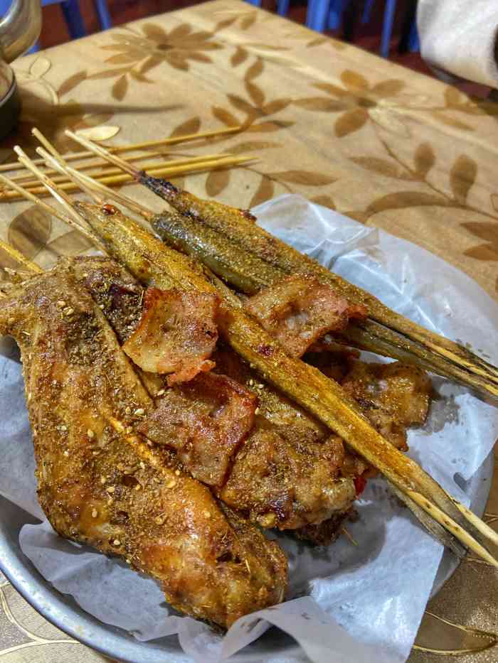 阿雷烧烤-"一顿吃了两年的烧烤,吃货的跨年,就是从2."-大众点评移动版