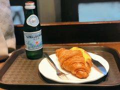 -星巴克(汾阳路店)