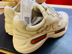 -爱革·奢品·鞋包·衣物·家居(博荟广场店)