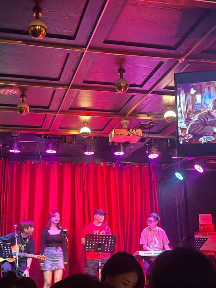 v  play house音乐餐厅-"他家是第二次来了.第一次来的有多惊艳,第.