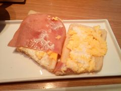 -必胜客(大宁路店)