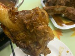 -荣吉招牌自助骨头锅(顾乡店)