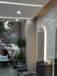 点击看大图 -七分屋LA·烫发·染发·剪发